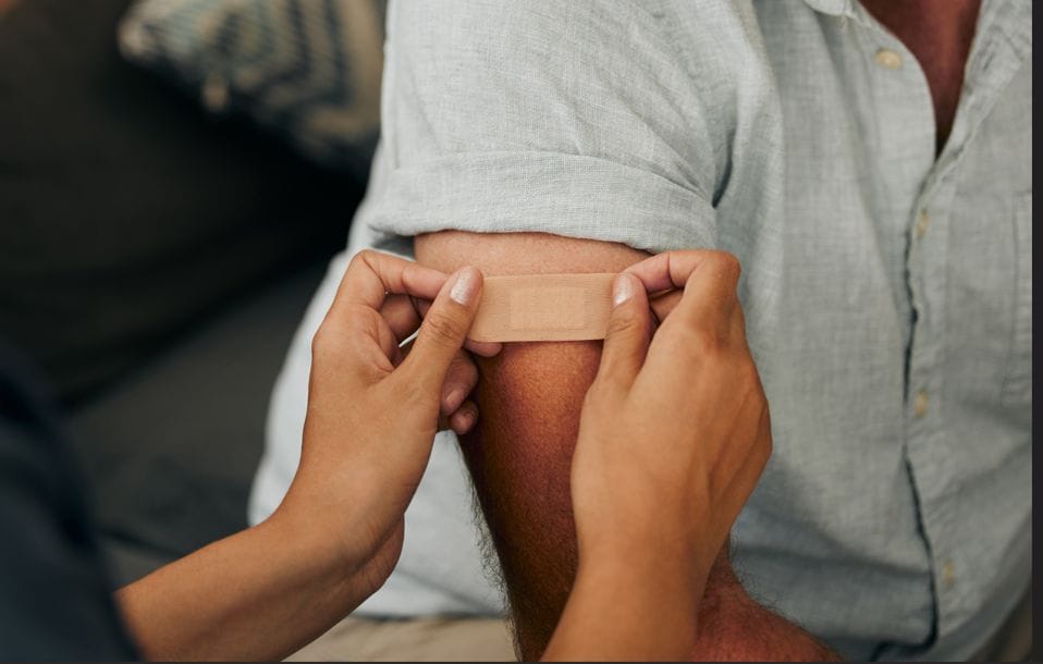 Burns, Cuts & Laceration Care: When to Stitch & How We Help